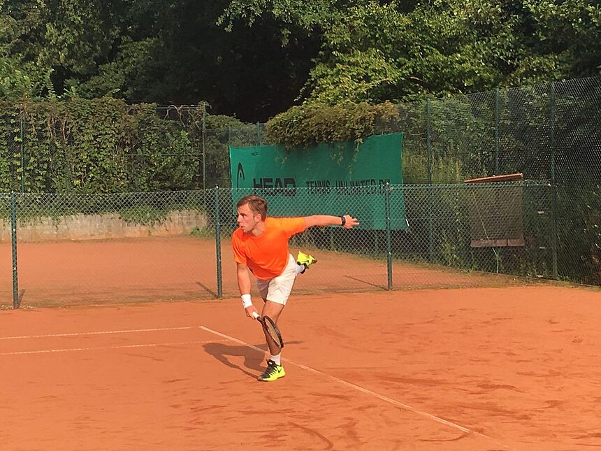 Vincenet op de tennisveld